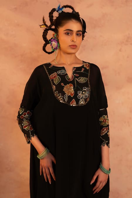 Aamra By Lavanya Black Crape Hand Embroidery Mirror Notched Painted Kaftan With Pant Online at Aza Fashions Aamra By Lavanya_Black Crape Hand Embroidery Mirror Notched Painted Kaftan With Pant _Online_at_Aza_Fashions