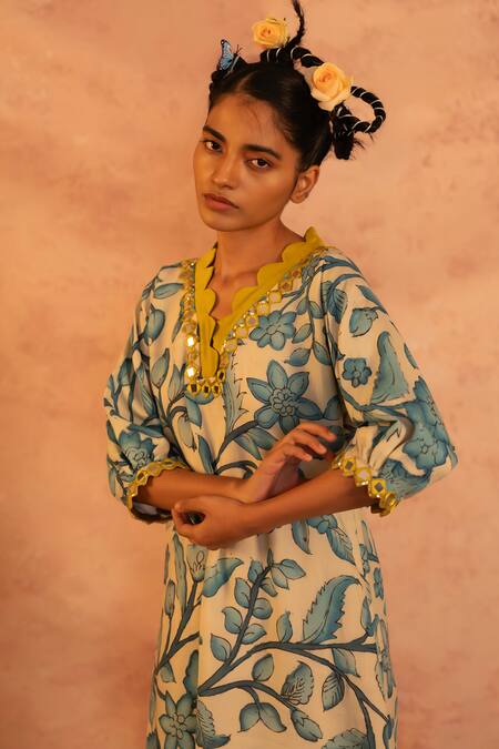 Shop_Aamra By Lavanya_Ivory , Chanderi Mirrors Floral Kalamkari Hand Painted Kurta With Pant _Online_at_Aza_Fashions