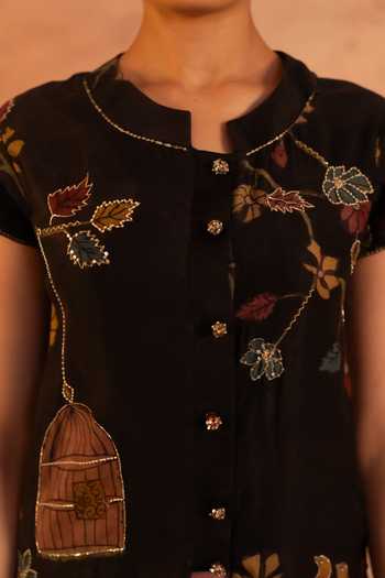 Buy_Aamra By Lavanya_Grey Cotton Satin, Linen, Bird Cage Kalamkari Hand Painted Slit Kurta With Pant _Online_at_Aza_Fashions