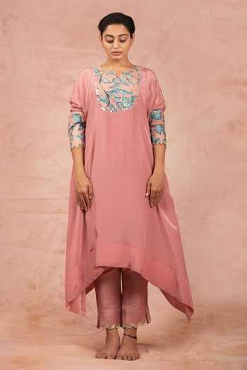 Aamra By Lavanya Pink Cotton Satin, Crepe Kalamkari Hand Painted Asymmetric Kaftan With Pant Online at Aza Fashions Aamra By Lavanya_Pink Cotton Satin, Crepe Kalamkari Hand Painted Asymmetric Kaftan With Pant _Online_at_Aza_Fashions