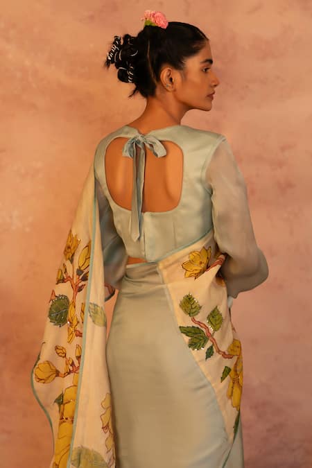 Aamra By Lavanya_Blue Organza, Satin Pearls, Floral Kalamkari Hand Painted Saree With Blouse _Online_at_Aza_Fashions