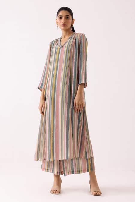 Buy Label Shreya Sharma Pink Crepe V-neck Stripe Patterned Kurta With Pant Online at Aza Fashions Buy_Label Shreya Sharma_Pink Crepe V-neck Stripe Patterned Kurta With Pant _Online_at_Aza_Fashions