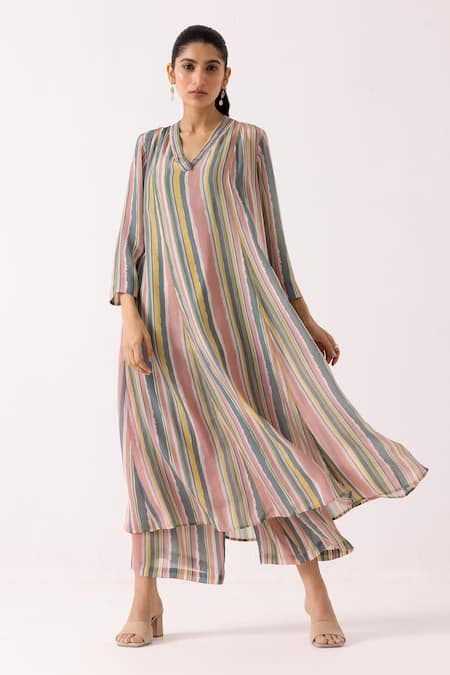 Shop Label Shreya Sharma Pink Crepe V-neck Stripe Patterned Kurta With Pant Online at Aza Fashions Shop_Label Shreya Sharma_Pink Crepe V-neck Stripe Patterned Kurta With Pant _Online_at_Aza_Fashions