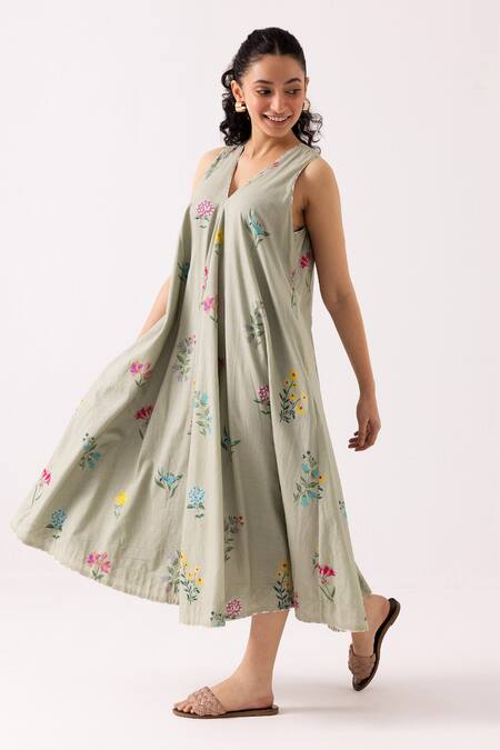 Buy_Label Shreya Sharma_Green Cotton Embroidery V-neck Blossom Patterned Dress _Online_at_Aza_Fashions