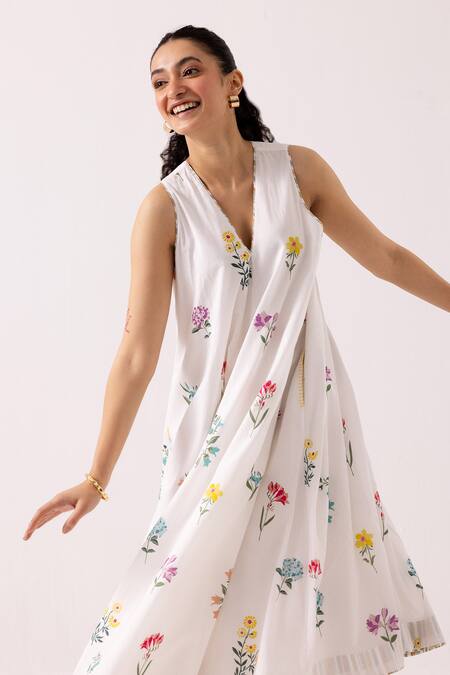 Label Shreya Sharma_White Cotton Embroidery V-neck Floral Pattern Dress _Online_at_Aza_Fashions