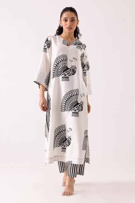 Label Shreya Sharma Peacock Patterned Straight Kurta With Pant 