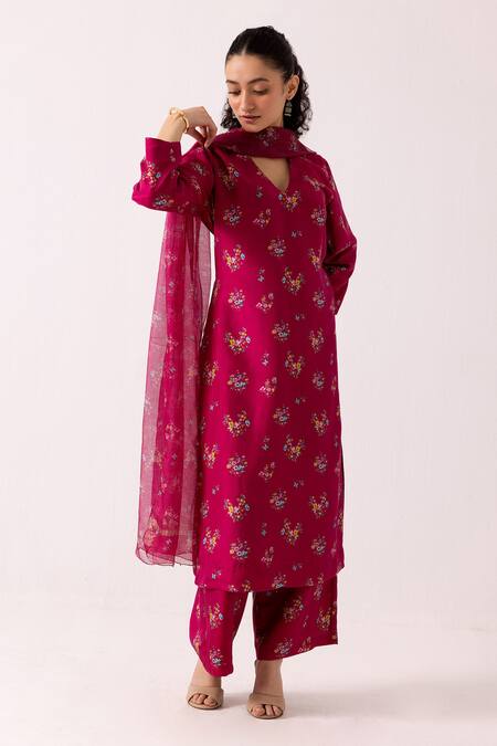 Buy Label Shreya Sharma Magenta Cotton, Silk, Kota Doria V-neck Printed Kurta Pant Set Online at Aza Fashions Buy_Label Shreya Sharma_Magenta Cotton, Silk, Kota Doria V-neck Printed Kurta Pant Set _Online_at_Aza_Fashions
