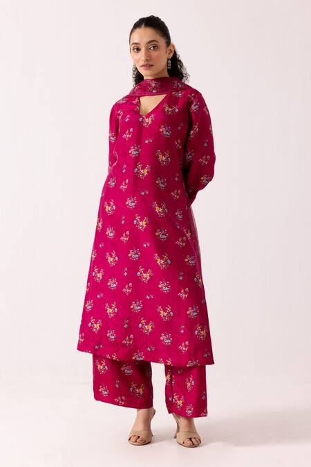 Shop Label Shreya Sharma Magenta Cotton, Silk, Kota Doria V-neck Printed Kurta Pant Set Online at Aza Fashions Shop_Label Shreya Sharma_Magenta Cotton, Silk, Kota Doria V-neck Printed Kurta Pant Set _Online_at_Aza_Fashions