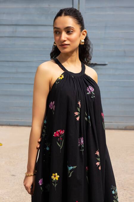 Label Shreya Sharma Black Cotton Round Neck Floral Bloom Print Dress Online at Aza Fashions Label Shreya Sharma_Black Cotton Round Neck Floral Bloom Print Dress _Online_at_Aza_Fashions