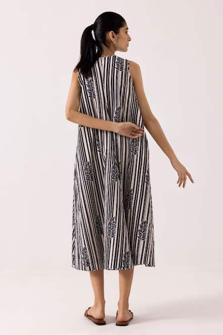 Shop Label Shreya Sharma Black Cotton V-neck Stripe Print A-line Dress at Aza Fashions Shop_Label Shreya Sharma_Black Cotton V-neck Stripe Print A-line Dress _at_Aza_Fashions