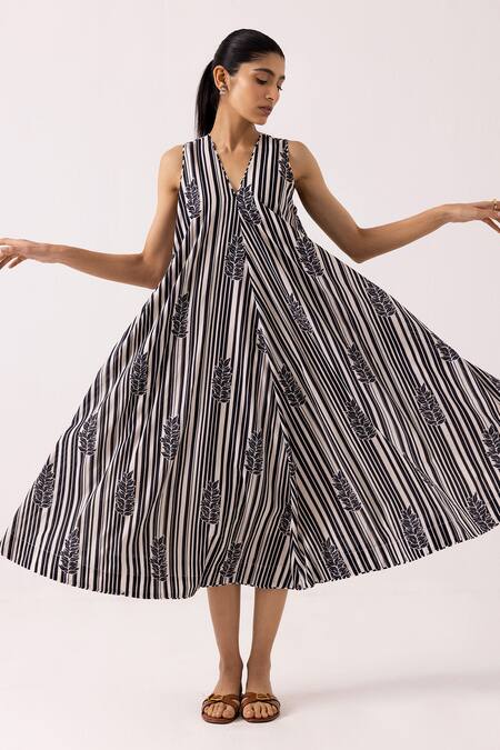 Buy Label Shreya Sharma Black Cotton V-neck Stripe Print A-line Dress Buy_Label Shreya Sharma_Black Cotton V-neck Stripe Print A-line Dress