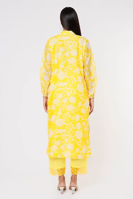 Shop_Yuvraani Jaipur_Yellow Organza, Chanderi, Cotton Embroidery, Lace Floral Pattern Kurta Set _at_Aza_Fashions