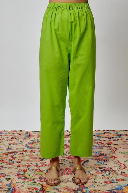 Yuvraani Jaipur_Blue Chanderi, Cotton Embroidery Round Neck Floral Print Kurta Pant Set _Online_at_Aza_Fashions