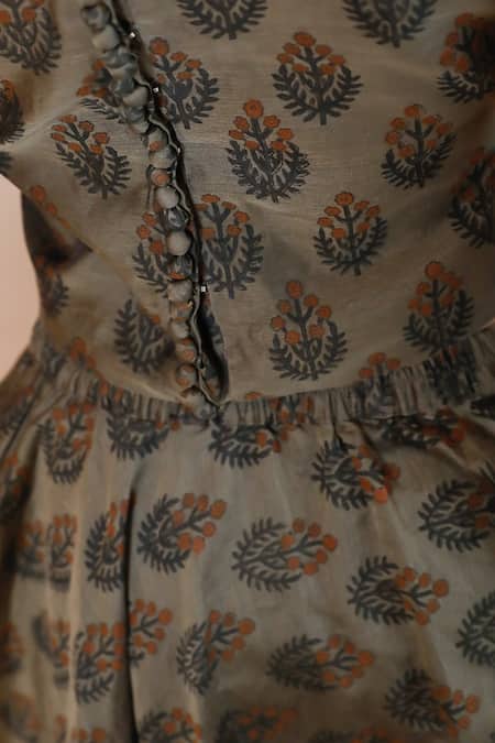 Buy_Swati Golyan_Green Chanderi Hand Block Printed Gulabchand Lehenga And Crop Top Set  _Online_at_Aza_Fashions