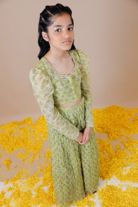 Buy_Swati Golyan_Green Kota Doriya Hand Block Printed Flower Lehenga And Crop Top Set  _Online_at_Aza_Fashions
