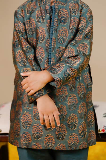 Shop_Swati Golyan_Green 100% Chanderi Hand Block Printed Floral Kurta And Pant Set  _Online_at_Aza_Fashions