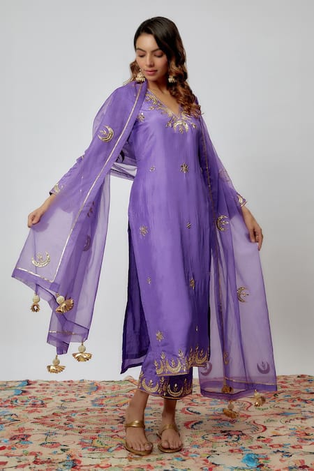 Buy Yuvraani Jaipur Purple Silk, Organza Embroidery V-neck Moon Hand Kurta Pant Set Online at Aza Fashions Buy_Yuvraani Jaipur_Purple Silk, Organza Embroidery V-neck Moon Hand Kurta Pant Set _Online_at_Aza_Fashions
