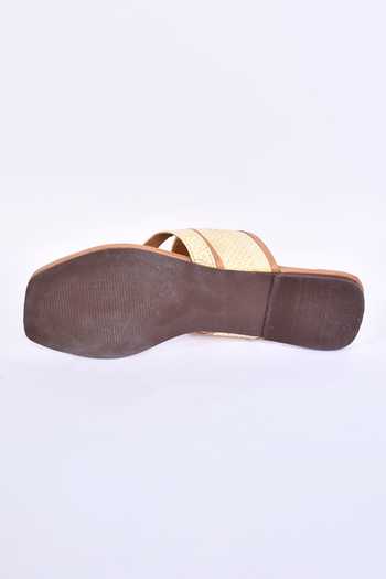 Buy_Nayaab By Aleezeh_Brown Textured Strap Flats