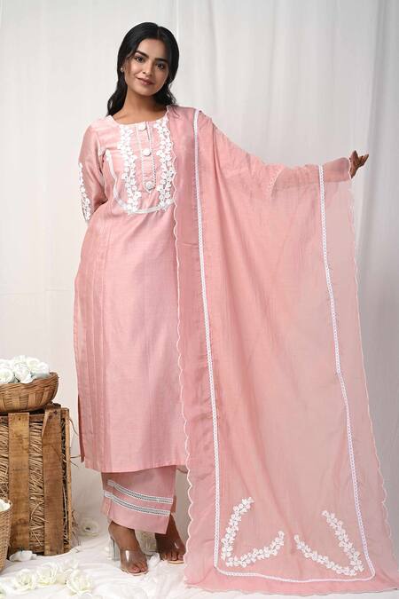 Buy_Gulabik Jaipur_Peach Chanderi Lace, Embroidery Round Neck Florid Embellished Kurta Pant Set _Online_at_Aza_Fashions