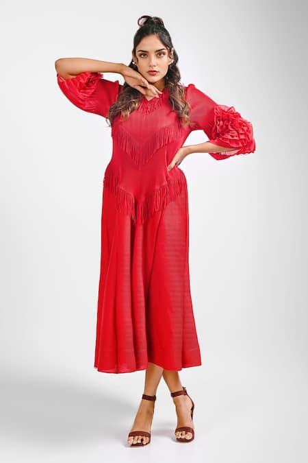 Crimp Maroon Polyester Ruffles V-neck Platina Textured Fringed Dress