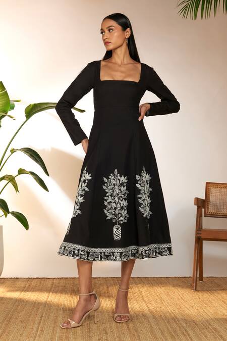 Masaba Black Cotton, Linen Embroidery Square Neck Pomegranate Paneled Dress Online at Aza Fashions Masaba_Black Cotton, Linen Embroidery Square Neck Pomegranate Paneled Dress_Online_at_Aza_Fashions