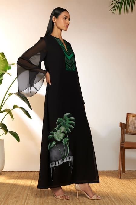 Masaba Black Georgette Embroidery Split V-neck Tropicool Piano Print And Kaftan Online at Aza Fashions Masaba_Black Georgette Embroidery Split V-neck Tropicool Piano Print And Kaftan_Online_at_Aza_Fashions