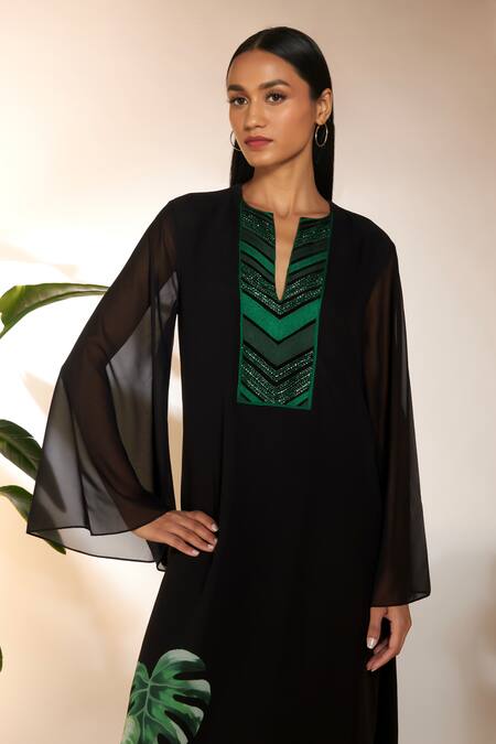 Shop Masaba Black Georgette Embroidery Split V-neck Tropicool Piano Print And Kaftan Online at Aza Fashions Shop_Masaba_Black Georgette Embroidery Split V-neck Tropicool Piano Print And Kaftan_Online_at_Aza_Fashions