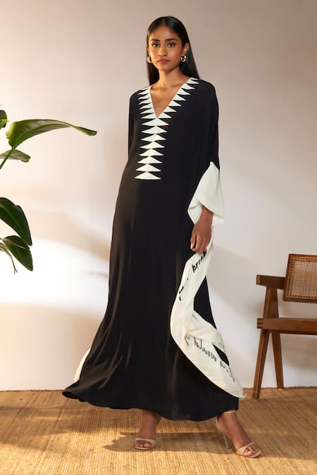 Shop Masaba Black Viscose, Crepe Embroidery V-neck Slogan Print Kaftan Online at Aza Fashions Shop_Masaba_Black Viscose, Crepe Embroidery V-neck Slogan Print Kaftan_Online_at_Aza_Fashions