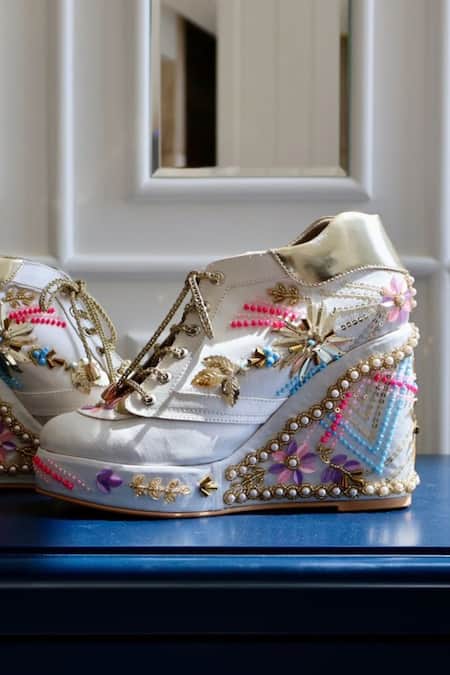 Tiesta_White Embroidered Sneaker Platform Wedges _Online_at_Aza_Fashions