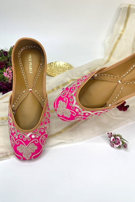 Pixie Pearlz Rani Floral Embellished Juttis 