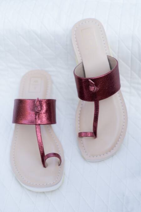 Buy_Sandalwali_Red Lalli Metallic Leather Sandals _Online_at_Aza_Fashions