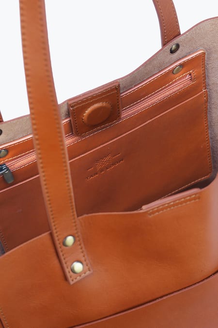 Buy_Tan & Loom_Brown Plain Tan Tote Bag With Detachable Pouch 