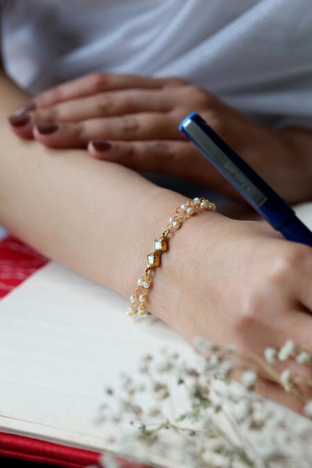 Do Taara_Gold Plated Pearls, Diamonds Kundan Encrusted Bracelet _Online_at_Aza_Fashions