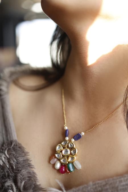 Do Taara_Multi Color Kundan Embellished Pendant Necklace _Online_at_Aza_Fashions