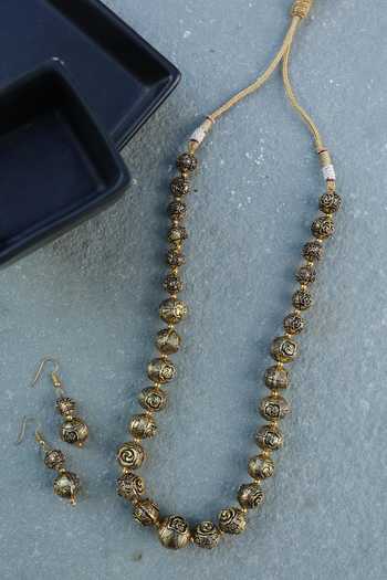 Shop Do Taara Gold Plated Embroidery Rose Embossed Necklace Set at Aza Fashions Shop_Do Taara_Gold Plated Embroidery Rose Embossed Necklace Set_at_Aza_Fashions