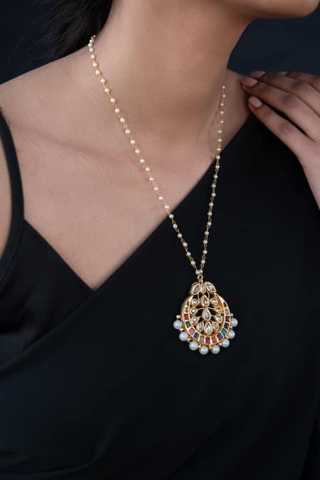 Do Taara_Gold Plated Kundan Studded Half Moon Necklace _Online_at_Aza_Fashions