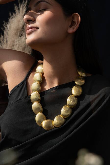 Do Taara_Gold Plated Boho Chunky Stone Embellished Necklace_Online_at_Aza_Fashions