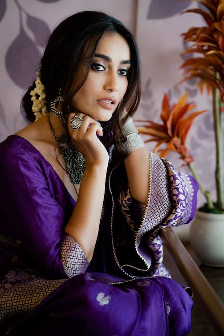 Sangeeta Boochra Silver Plated Peacock Carved Choker Online at Aza Fashions Sangeeta Boochra_Silver Plated Peacock Carved Choker _Online_at_Aza_Fashions