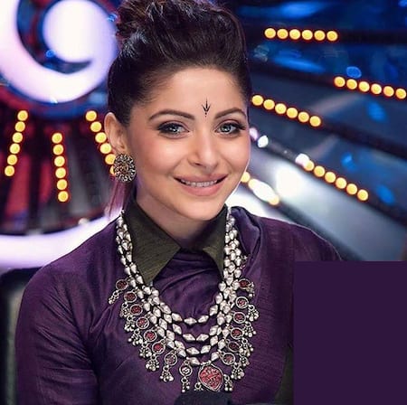 Sangeeta Boochra Silver Plated Handmade Tumble Layered Necklace 