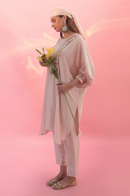 Prahnaaya_Pink Satin Lace, Sequins Round Neck Saba Embroidered Kurta With Pant _Online_at_Aza_Fashions