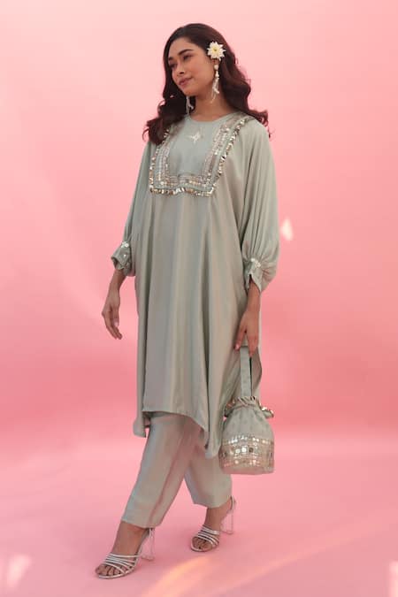Shop Prahnaaya Pink Satin, Velour Lace, Sequins, Embroidery Round Neck Saba Kurta With Pant Online at Aza Fashions Shop_Prahnaaya_Pink Satin, Velour Lace, Sequins, Embroidery Round Neck Saba Kurta With Pant _Online_at_Aza_Fashions