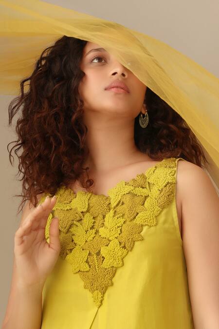 Myoho Green Chiffon Embroidery Round Neck Yoke Asymmetric Kurta And Palazzo Set at Aza Fashions Myoho_Green Chiffon Embroidery Round Neck Yoke Asymmetric Kurta And Palazzo Set _at_Aza_Fashions