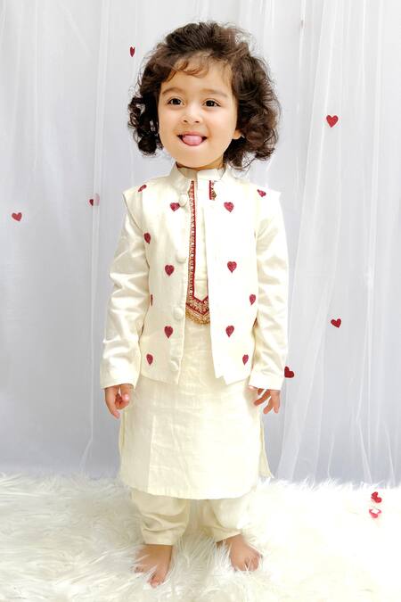 Byb Premium_White Cotton Beads Heart Embroidered Kurta Set _Online_at_Aza_Fashions