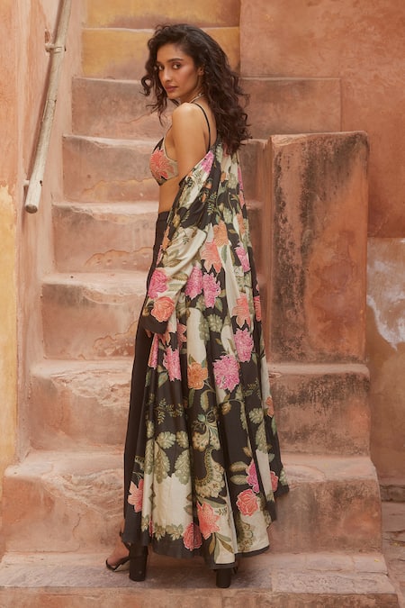 Paulmi And Harsh Floral Pattern Jacket Skirt Set 