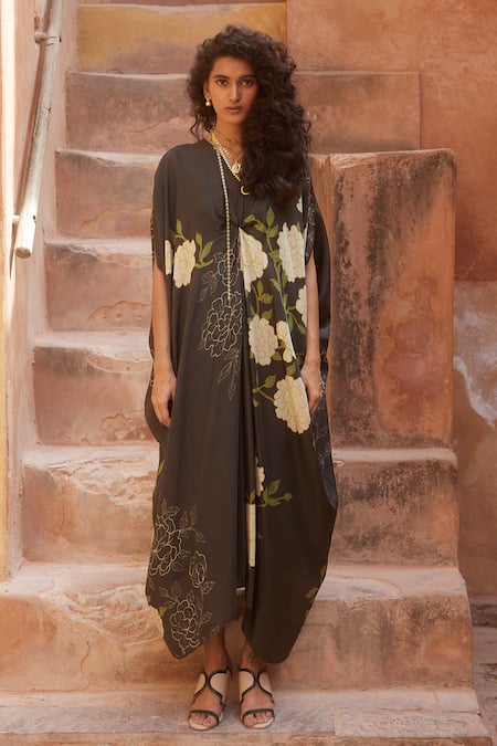 Paulmi And Harsh Black Silk Embroidery V-neck Flower Print Kaftan With Inner Online at Aza Fashions Paulmi And Harsh_Black Silk Embroidery V-neck Flower Print Kaftan With Inner _Online_at_Aza_Fashions