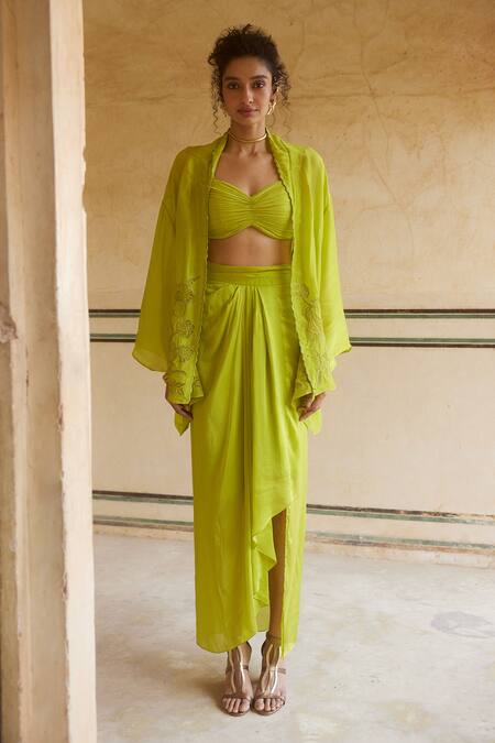 Buy_Paulmi And Harsh_Yellow Silk Organza Embroidery Sweetheart Neck Flower Cape Skirt Set _Online_at_Aza_Fashions