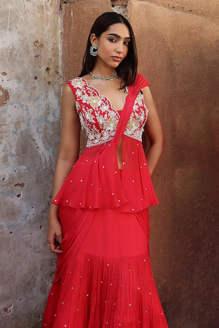 Seema Thukral Coral Chiffon, Nikita Embellished Pre-stitched Mermaid Saree With Peplum Blouse at Aza Fashions Seema Thukral_Coral Chiffon, Nikita Embellished Pre-stitched Mermaid Saree With Peplum Blouse _at_Aza_Fashions