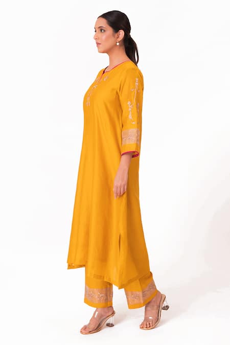 Buy Bhavik Shah Gold Chanderi Silk, Cotton, Silk, Chanderi, Tissue Placement Kurta Pant Set Buy_Bhavik Shah_Gold Chanderi Silk, Cotton, Silk, Chanderi, Tissue Placement Kurta Pant Set