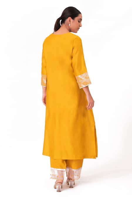 Bhavik Shah Placement Floral Embroidered Kurta Pant Set 