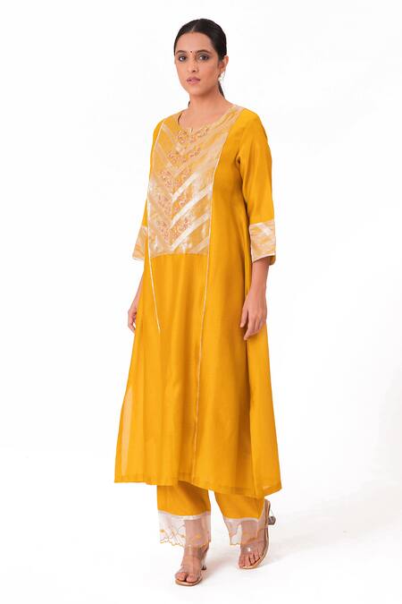 Bhavik Shah_Gold Chanderi Silk, Handloom Cotton, Cotton, Placement Floral Kurta Pant Set _Online_at_Aza_Fashions